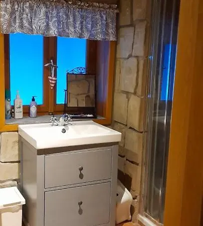 Roubenka Pod Skalou Vakantiehuis *